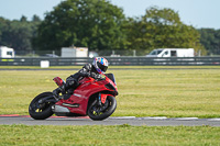 Middle Group Red Bikes
